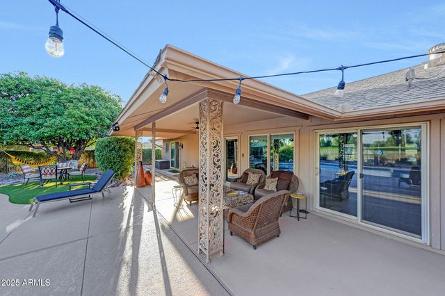 10113 W Willowcreek Circle, Sun City, AZ 85373