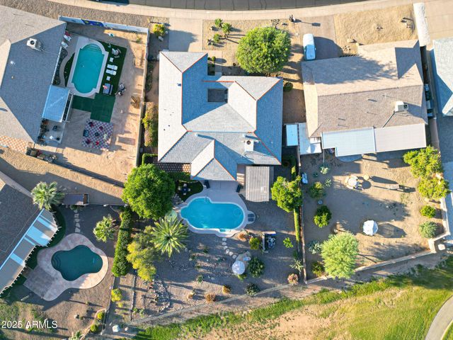 10113 W Willowcreek Circle, Sun City, AZ 85373