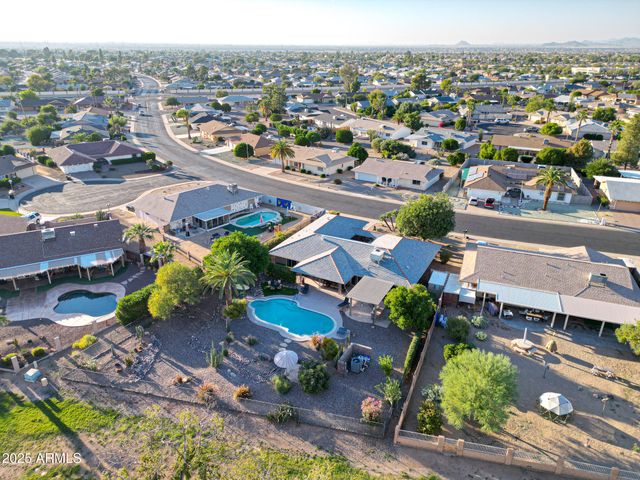 10113 W Willowcreek Circle, Sun City, AZ 85373