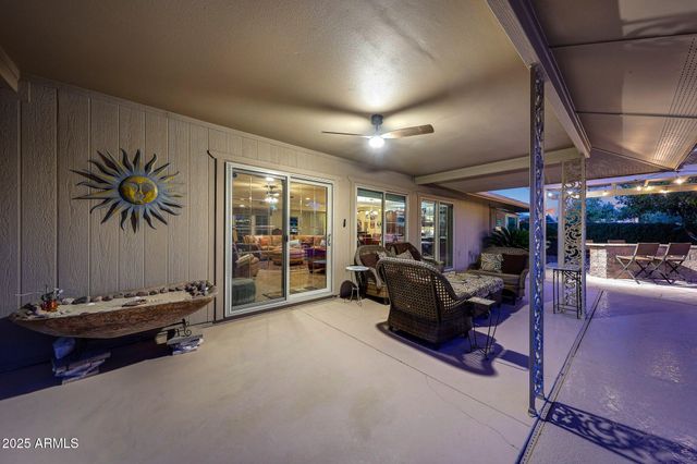 10113 W Willowcreek Circle, Sun City, AZ 85373