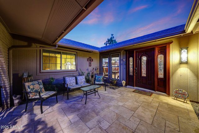 10113 W Willowcreek Circle, Sun City, AZ 85373