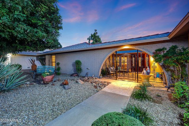 10113 W Willowcreek Circle, Sun City, AZ 85373