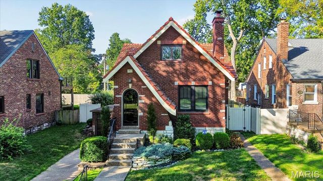 1071 Midland Boulevard, St Louis, MO 63130