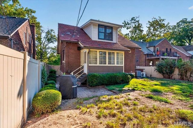 1071 Midland Boulevard, St Louis, MO 63130