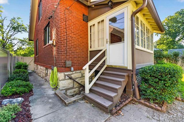 1071 Midland Boulevard, St Louis, MO 63130