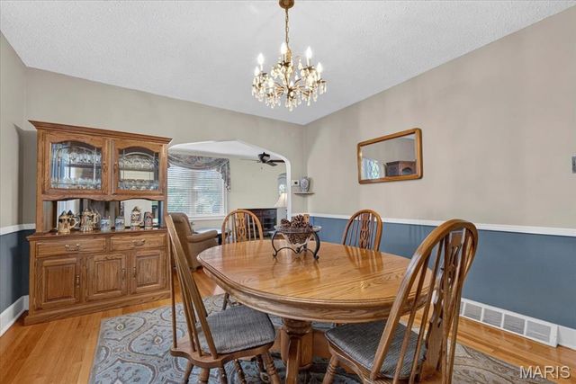 1071 Midland Boulevard, St Louis, MO 63130