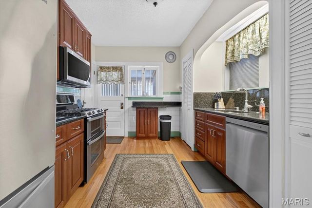 1071 Midland Boulevard, St Louis, MO 63130