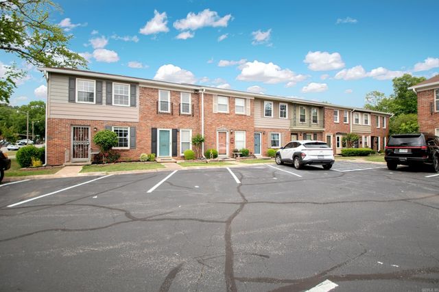 601 Brookside Drive, Apt 8, Little Rock, AR 72205