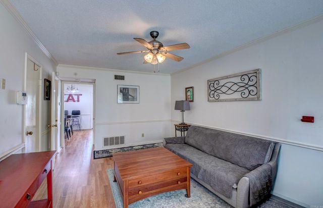 601 Brookside Drive, Apt 8, Little Rock, AR 72205