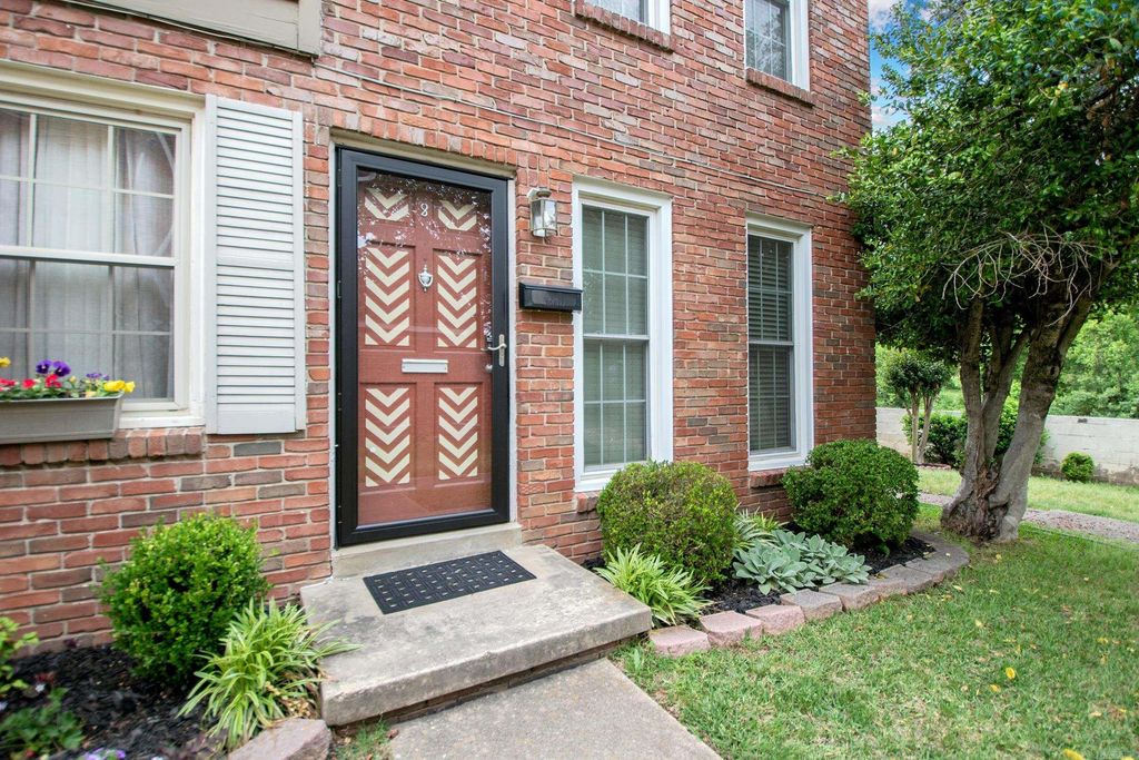 601 Brookside Drive, Apt 8, Little Rock, AR 72205