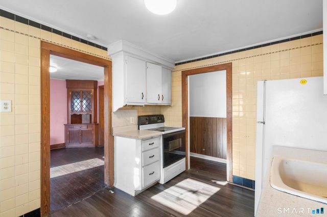 243 Grove Street, Meriden, CT 06451