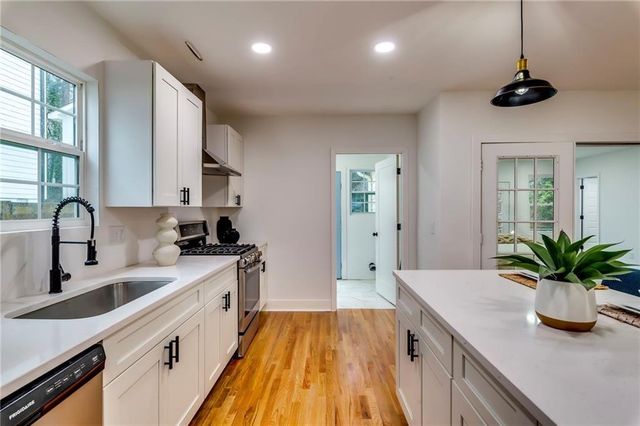 2886 Joyce Avenue, Decatur, GA 30032