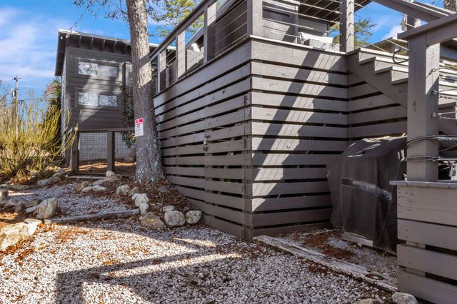 19 Lillypad Ln, Tracy City, TN 37387