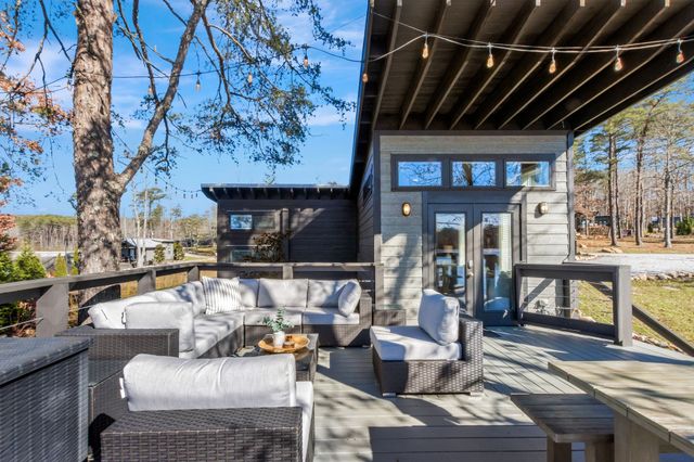 19 Lillypad Ln, Tracy City, TN 37387