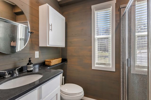 19 Lillypad Ln, Tracy City, TN 37387