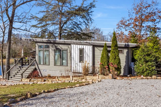 19 Lillypad Ln, Tracy City, TN 37387