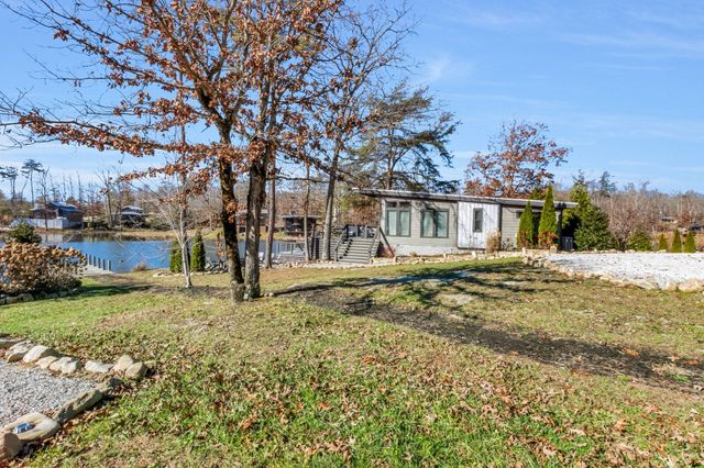 19 Lillypad Ln, Tracy City, TN 37387