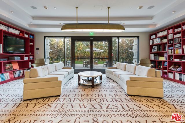 1 W Century Drive 28B, Los Angeles, CA 90067