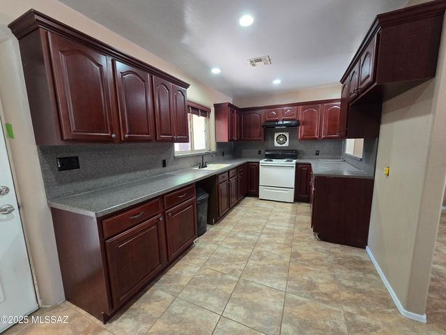 2045 S Lee Street, St. David, AZ 85630