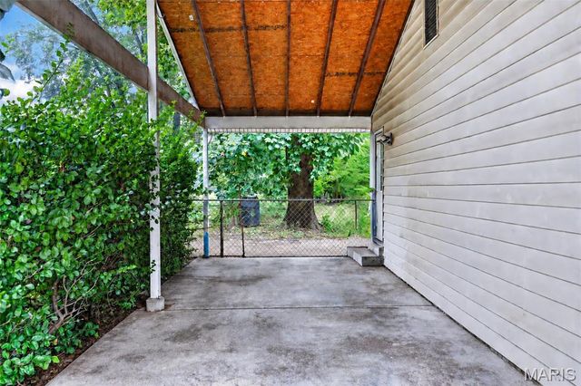 2715 Kelsey Court, St Charles, MO 63301