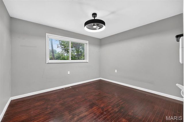 2715 Kelsey Court, St Charles, MO 63301