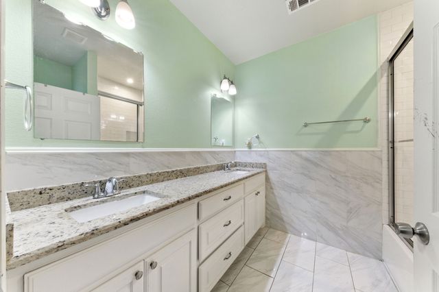 2410 Carleta Street, Dallas, TX 75253