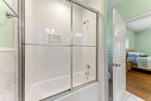 2410 Carleta Street, Dallas, TX 75253