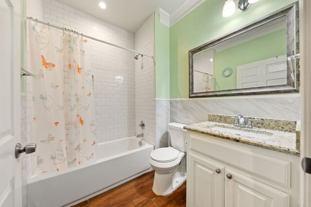 2410 Carleta Street, Dallas, TX 75253