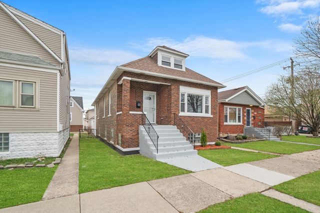 5237 S Long Avenue, Chicago, IL 60638