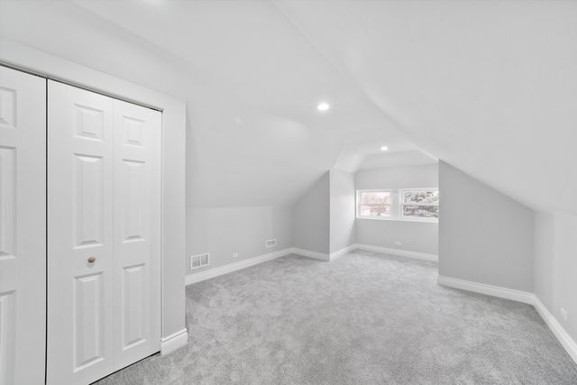 5237 S Long Avenue, Chicago, IL 60638