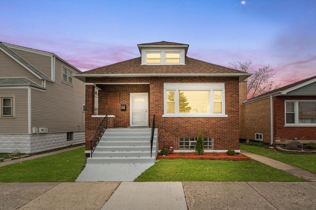 5237 S Long Avenue, Chicago, IL 60638