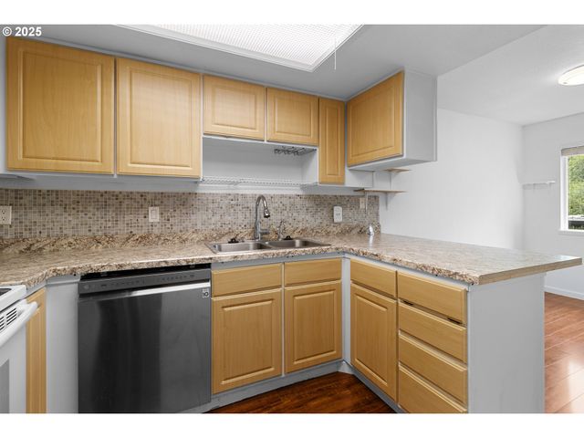 9455 Sw 146TH Ter D2, Beaverton, OR 97007