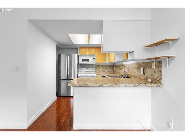 9455 Sw 146TH Ter D2, Beaverton, OR 97007