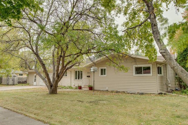 2005 S 15th Street S, Moorhead, MN 56560