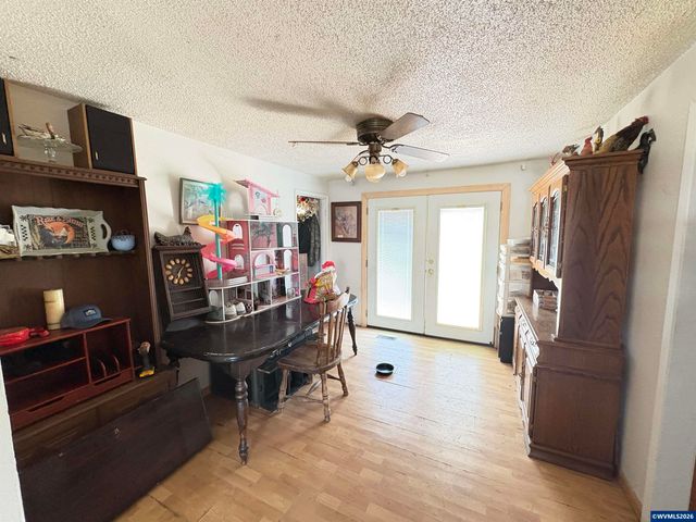 3827 Pine St SE, Albany, OR 97332