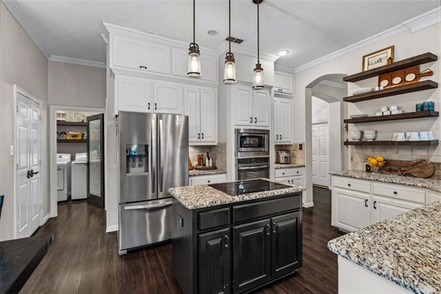 1902 Clear Creek Drive, Weatherford, TX 76087