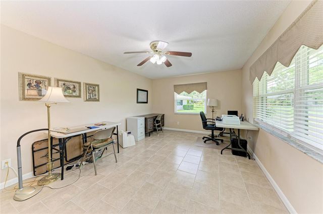 7160 FAIRWAY BEND CIR, Sarasota, FL 34243