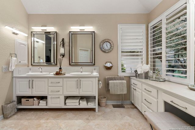 95 Grassmarket, San Antonio, TX 78259