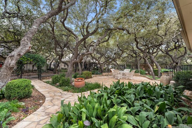 95 Grassmarket, San Antonio, TX 78259