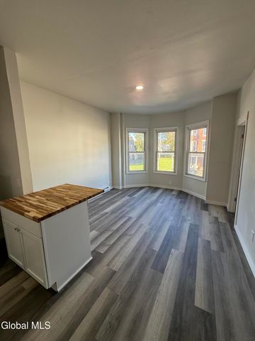 148 5th Avenue, Troy, NY 12180