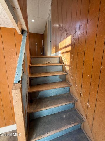 148 5th Avenue, Troy, NY 12180