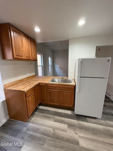 148 5th Avenue, Troy, NY 12180