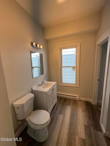 148 5th Avenue, Troy, NY 12180