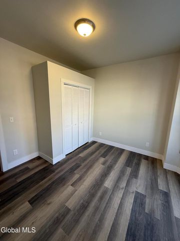 148 5th Avenue, Troy, NY 12180