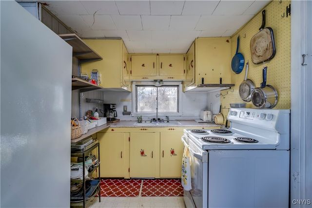 225 Mercier Avenue, Clayton, NY 13624