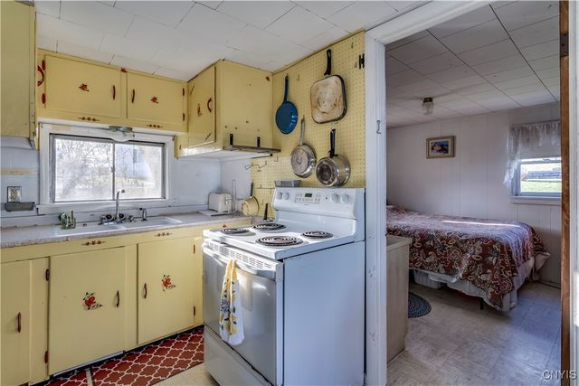 225 Mercier Avenue, Clayton, NY 13624