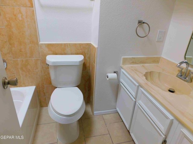 2909 Beachcomber Drive A, El Paso, TX 79936
