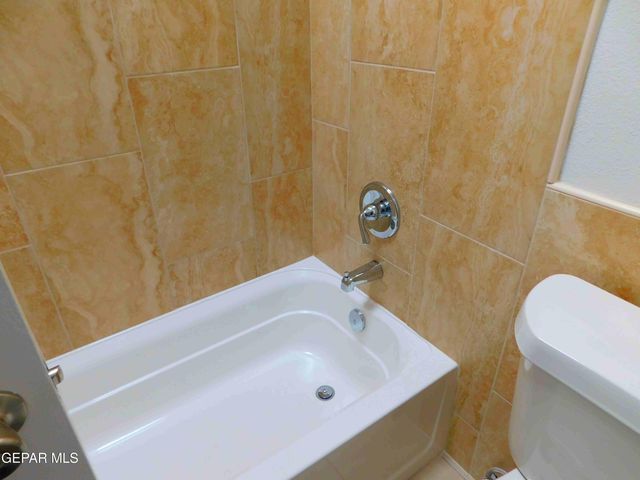 2909 Beachcomber Drive A, El Paso, TX 79936