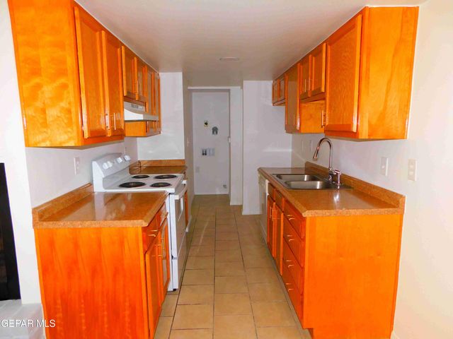 2909 Beachcomber Drive A, El Paso, TX 79936