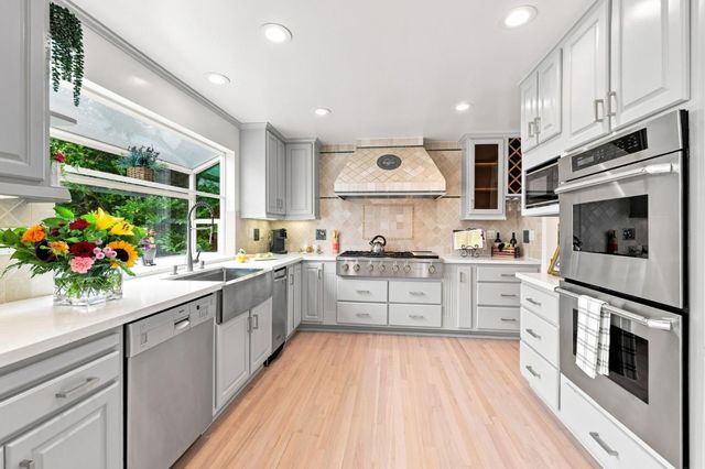 1169 Ramblewood Way, San Mateo, CA 94403
